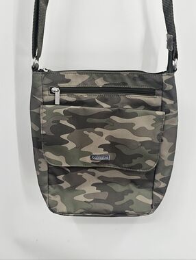 Baggallini Green Camouflage Crossbody Bag Purse
